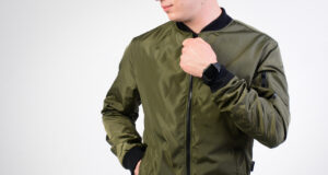 Ветровка: незаменимая демисезонная вещь