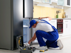 Преимущества ремонта холодильника на дому